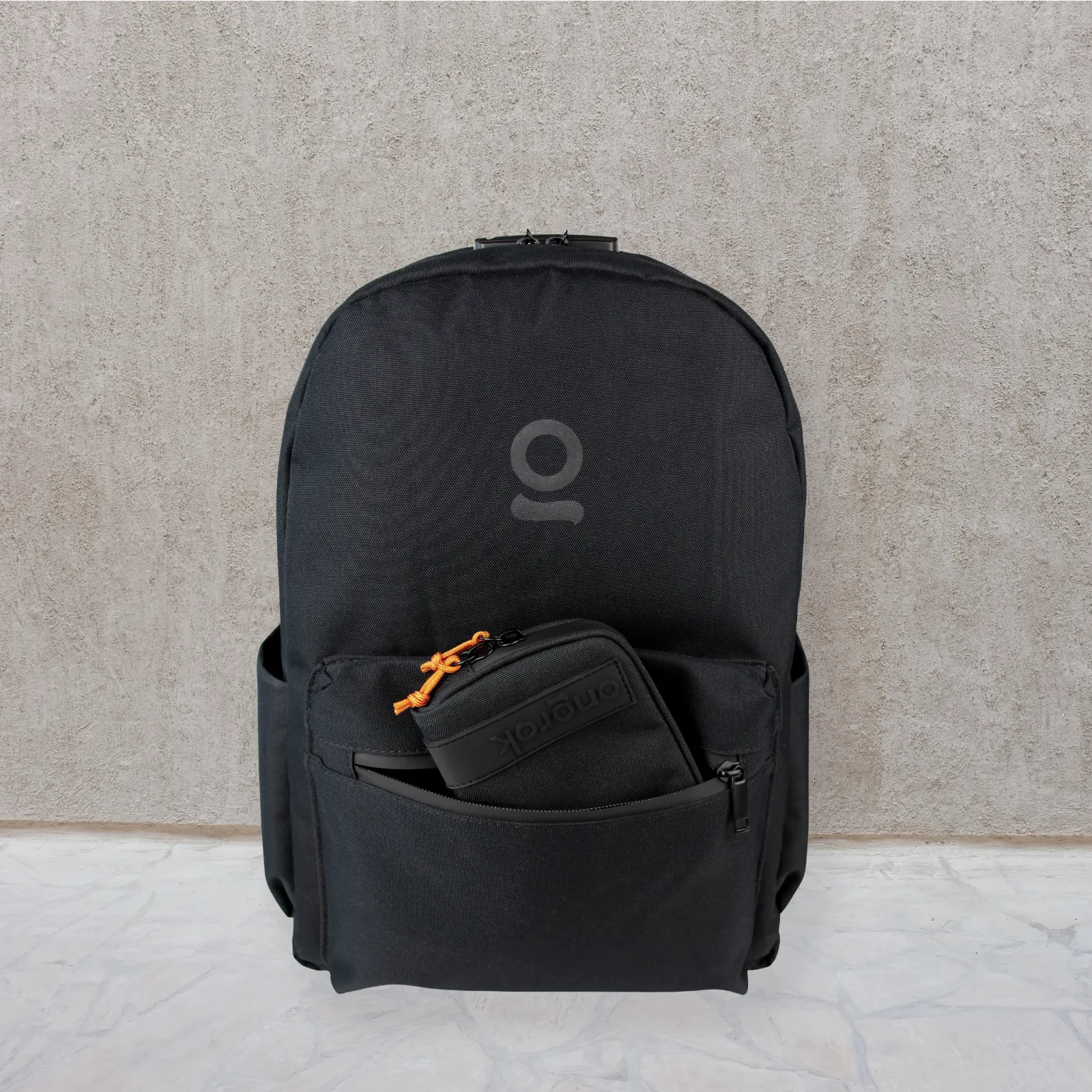 Ongrok Carbon-lined Backpack Smell Proof - Image 2
