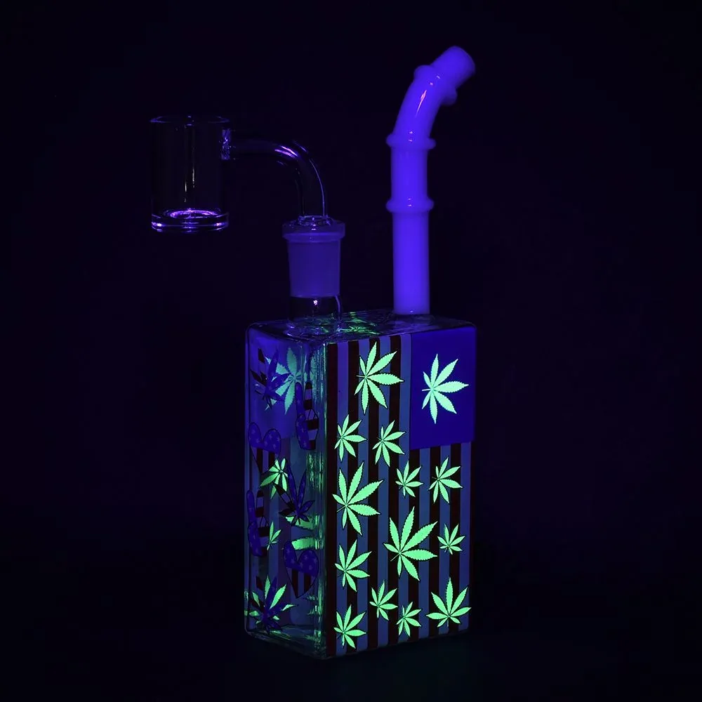 Patriotic Leaf Juice Box Glass Dab Rig - 7.5" / 14mm F - Image 2