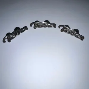 Toro Pins
