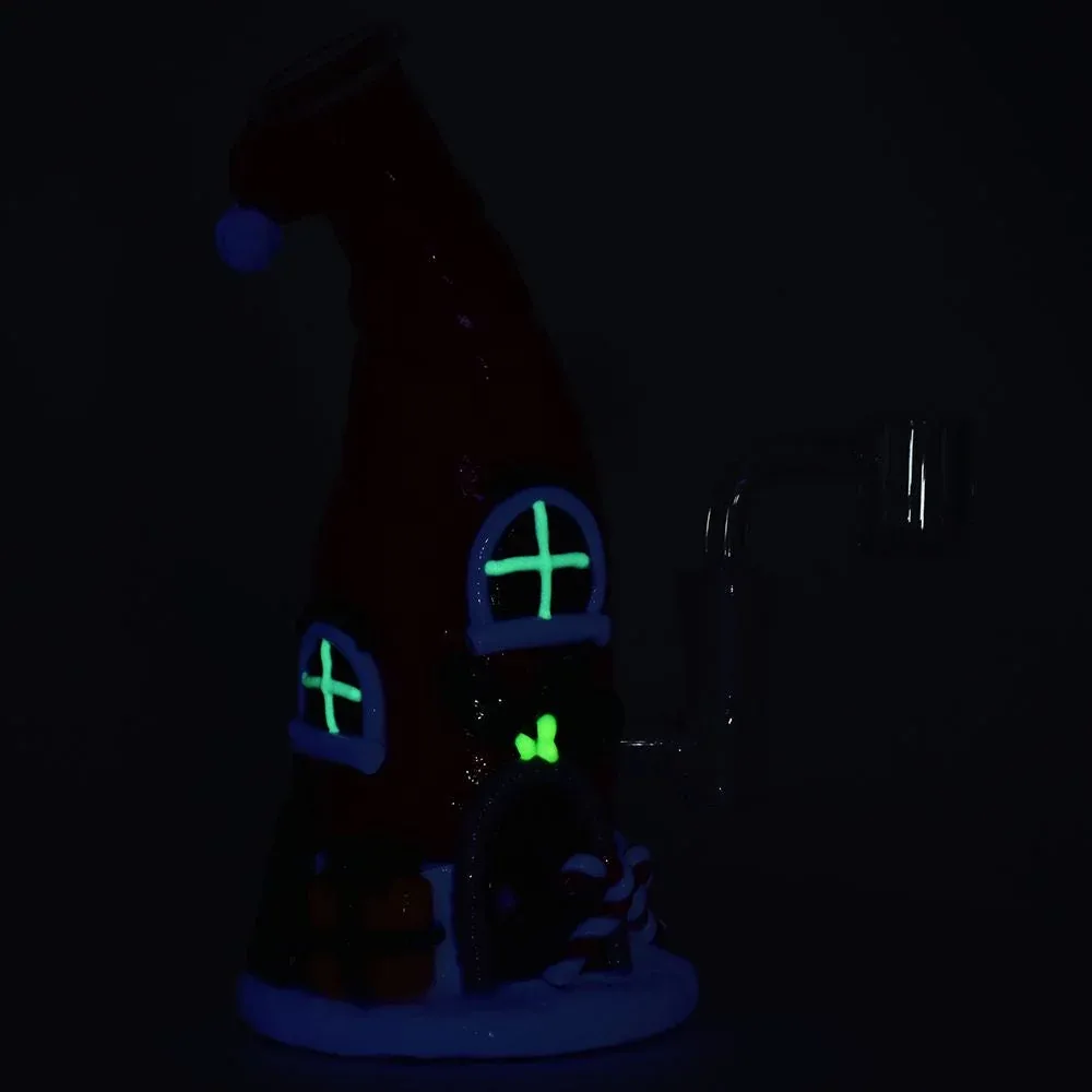 Santa Cap Elf House Resin On Glass Dab Rig - 7.5" / 14mm F - Image 2