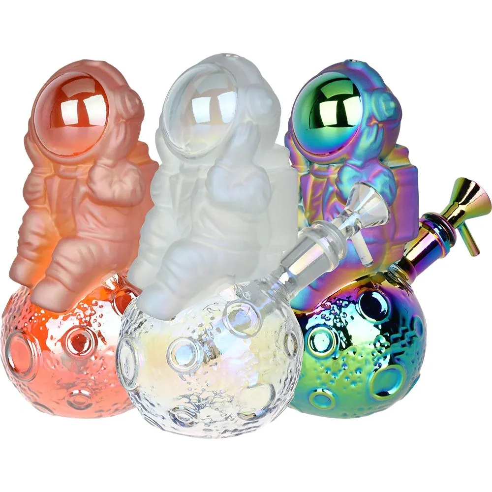 Space Man On The Moon Glass Water Pipe - 6.75" / 14mm F